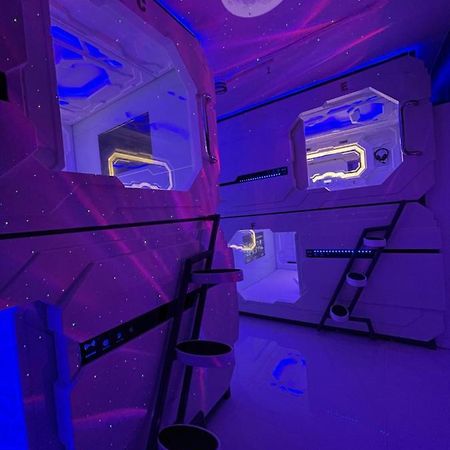 Bmax Spacepods Sleep In Space - 4Mins From Mactan Airport Lapu-Lapu City Exterior foto