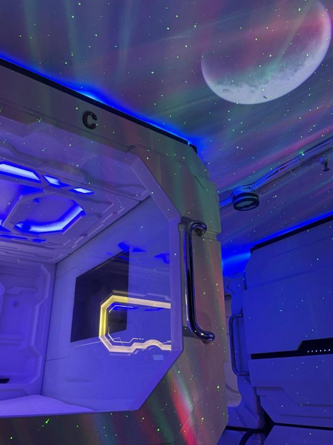 Bmax Spacepods Sleep In Space - 4Mins From Mactan Airport Lapu-Lapu City Exterior foto