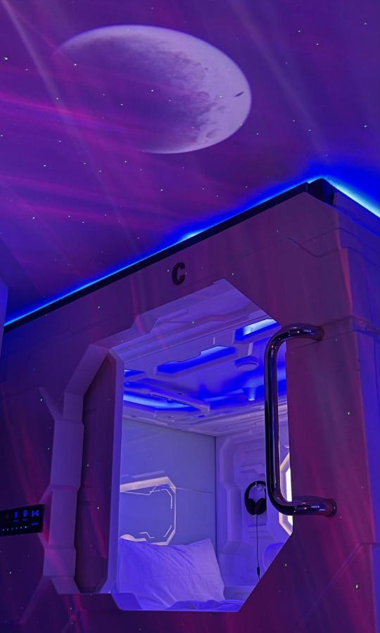 Bmax Spacepods Sleep In Space - 4Mins From Mactan Airport Lapu-Lapu City Exterior foto